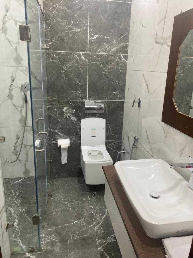 Hotel Temple View Inn Anandpur Sahib ภายนอก รูปภาพ