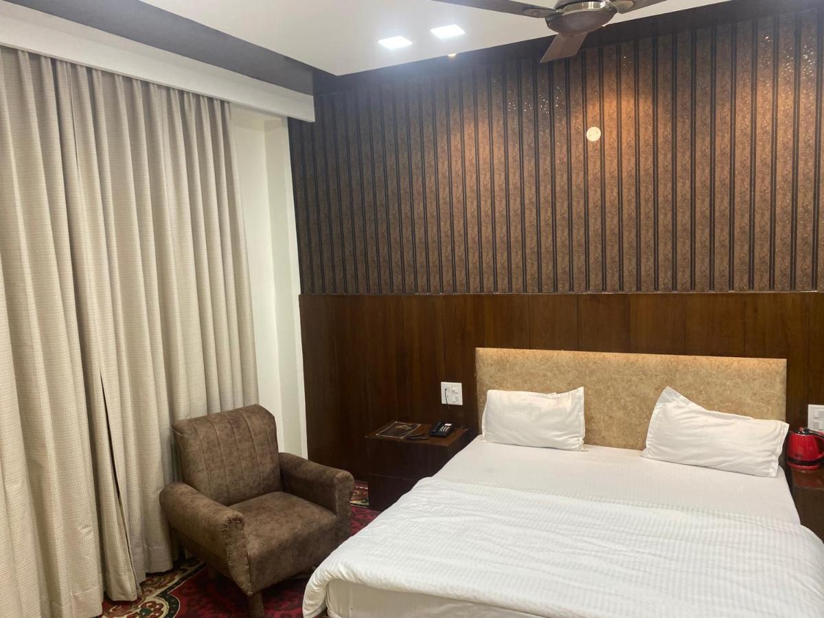 Hotel Temple View Inn Anandpur Sahib ภายนอก รูปภาพ