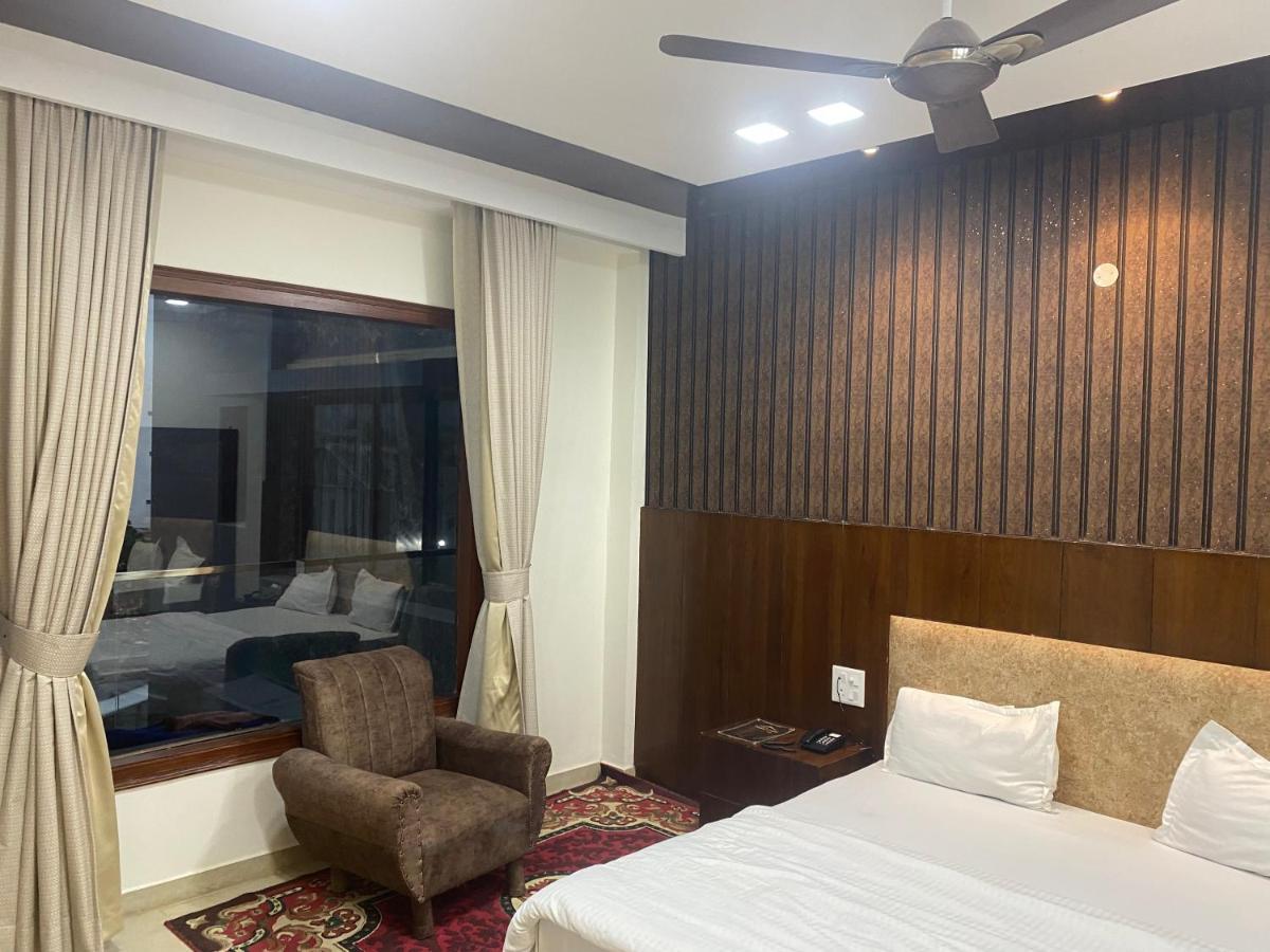 Hotel Temple View Inn Anandpur Sahib ภายนอก รูปภาพ