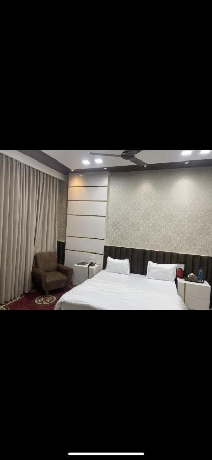 Hotel Temple View Inn Anandpur Sahib ภายนอก รูปภาพ