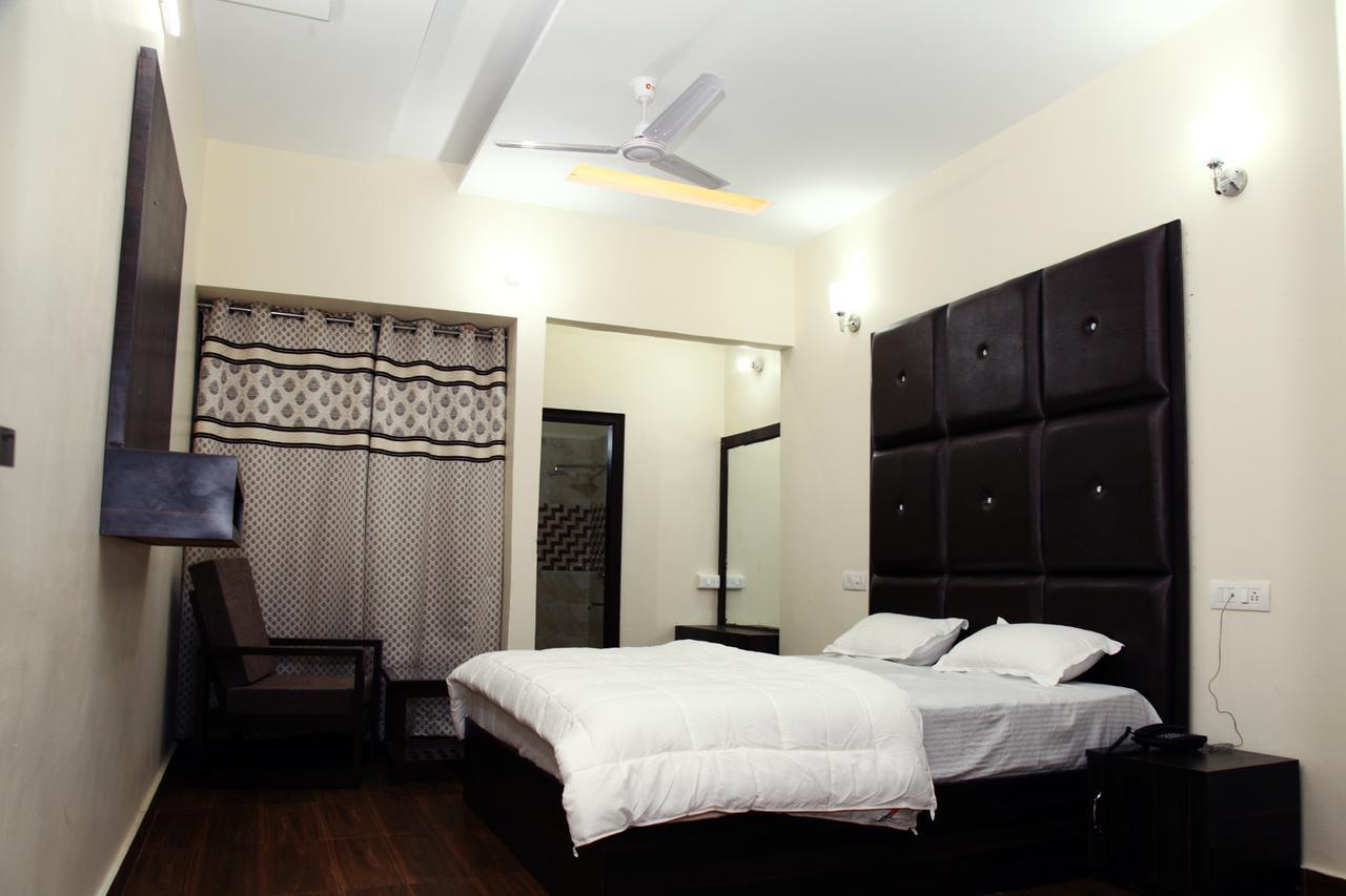 Hotel Temple View Inn Anandpur Sahib ภายนอก รูปภาพ