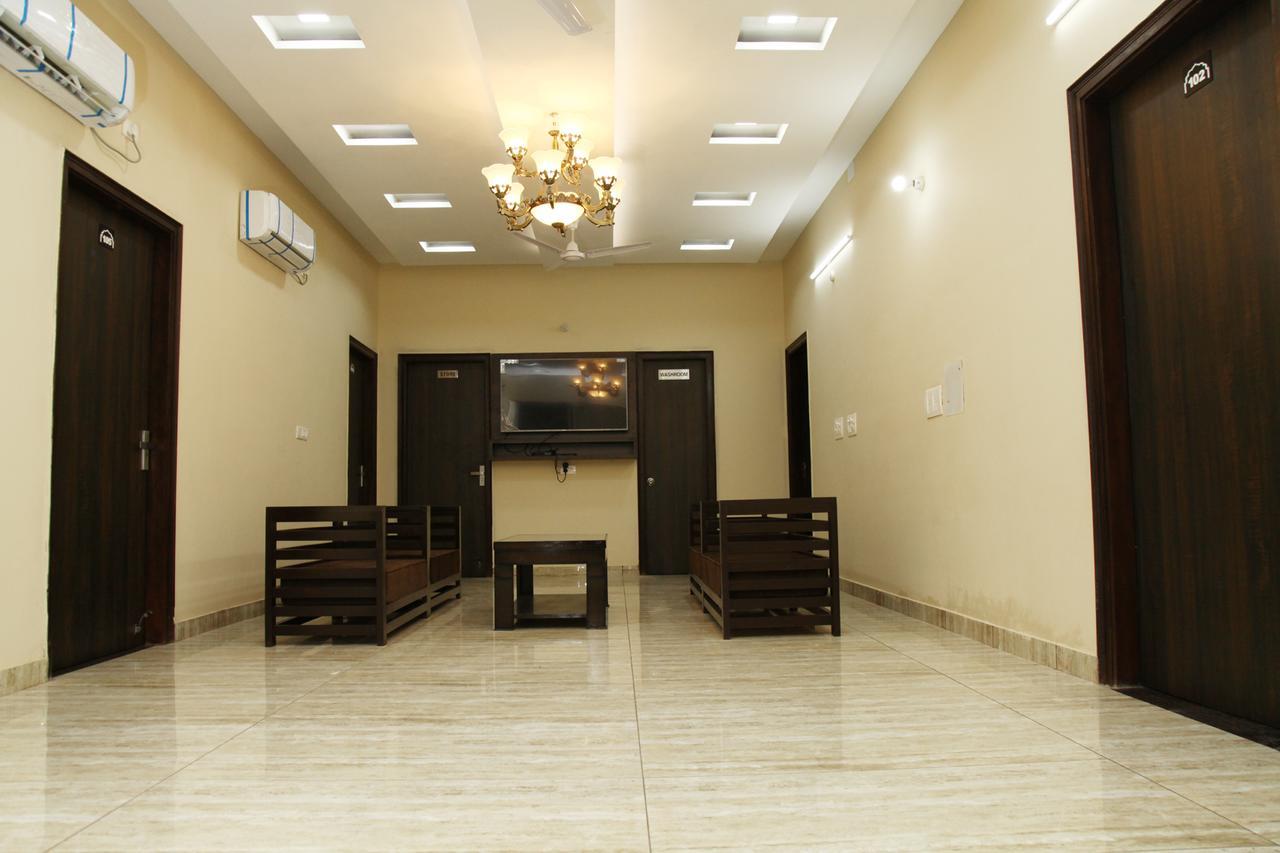 Hotel Temple View Inn Anandpur Sahib ภายนอก รูปภาพ