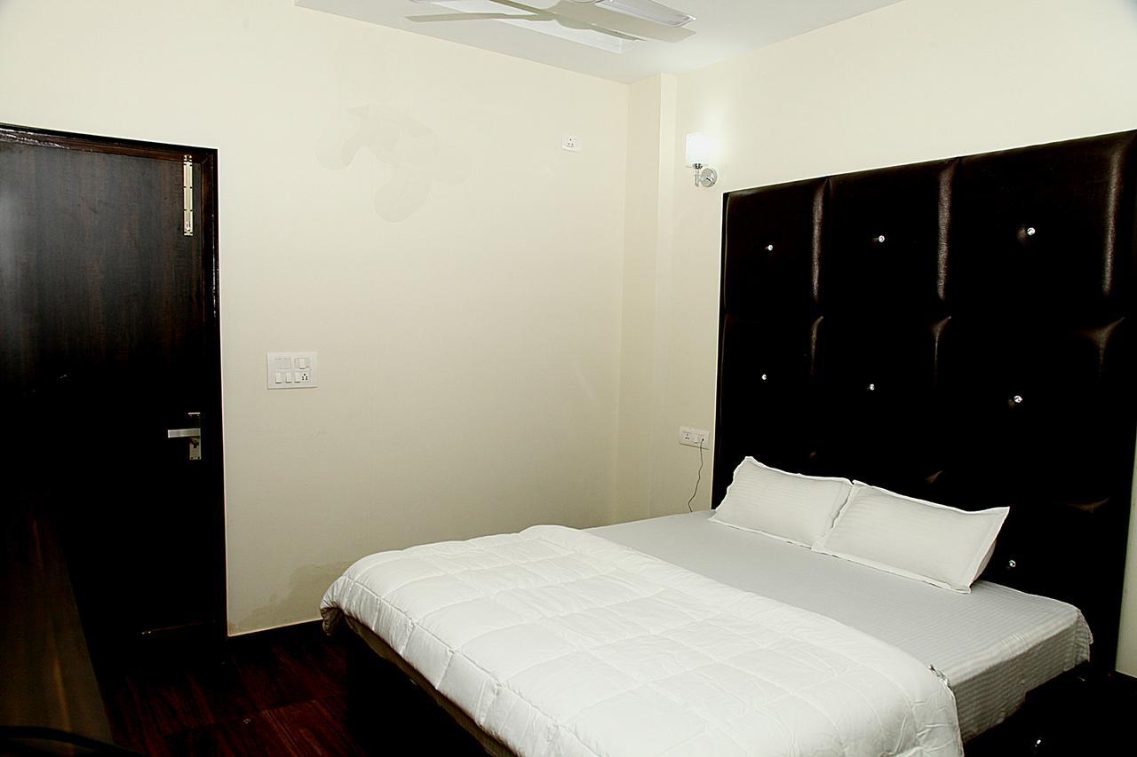 Hotel Temple View Inn Anandpur Sahib ภายนอก รูปภาพ