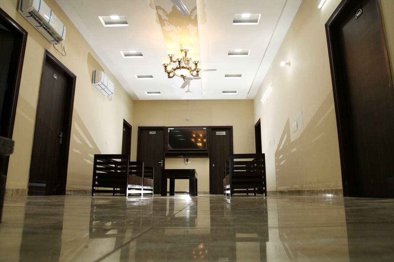 Hotel Temple View Inn Anandpur Sahib ภายนอก รูปภาพ